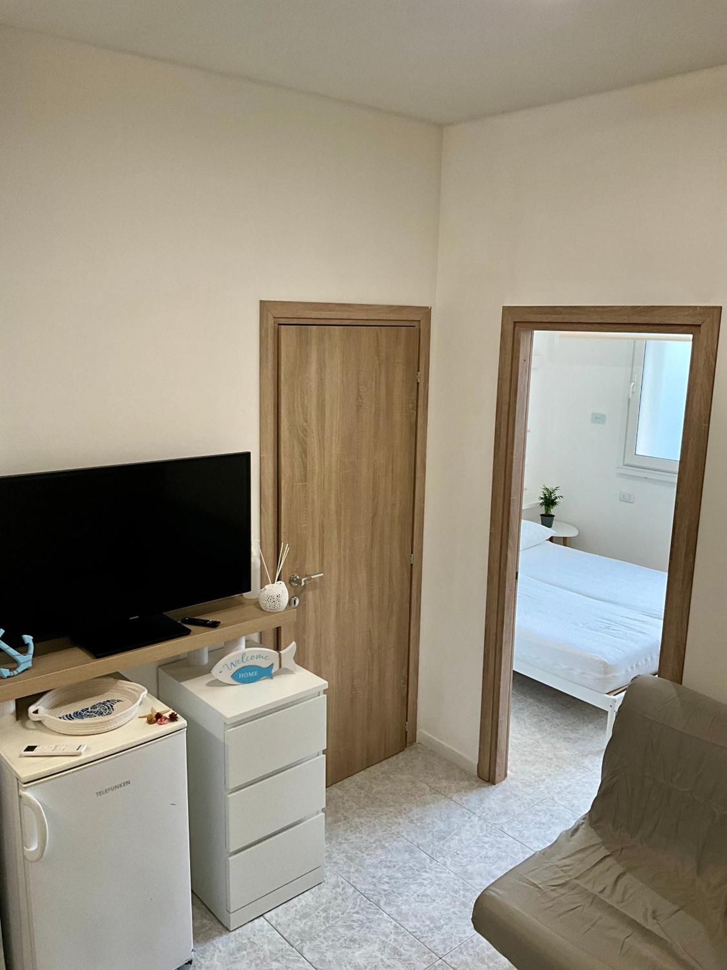 Honey BnB a 100 metri dal mare Porto San Giorgio Bagian luar foto